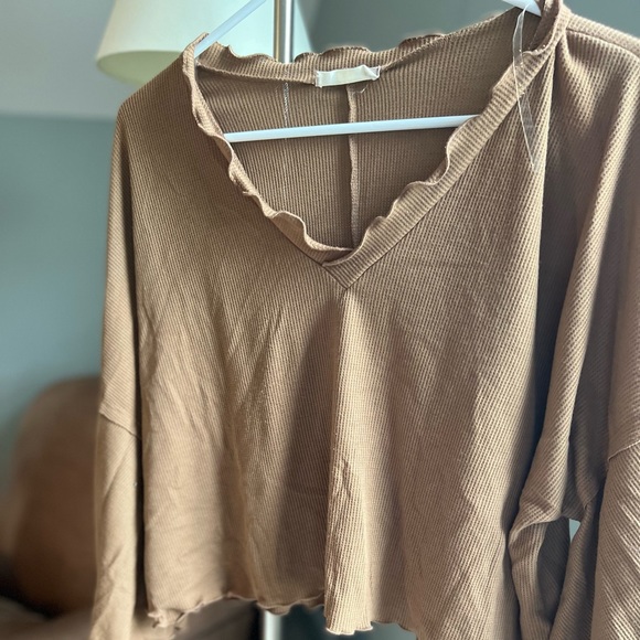 Altar'd State Tops - Altard State sz L waffle knit top ruffle collar 3/4 sleep flared Pre owned
